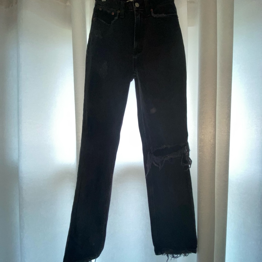 Abercrombie 90s Ultra High Rise Straight Jean